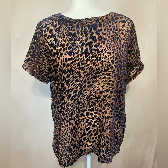 Kori women's S short sleeve animal print burnout holographic style top EUC - Picture 1 of 8
